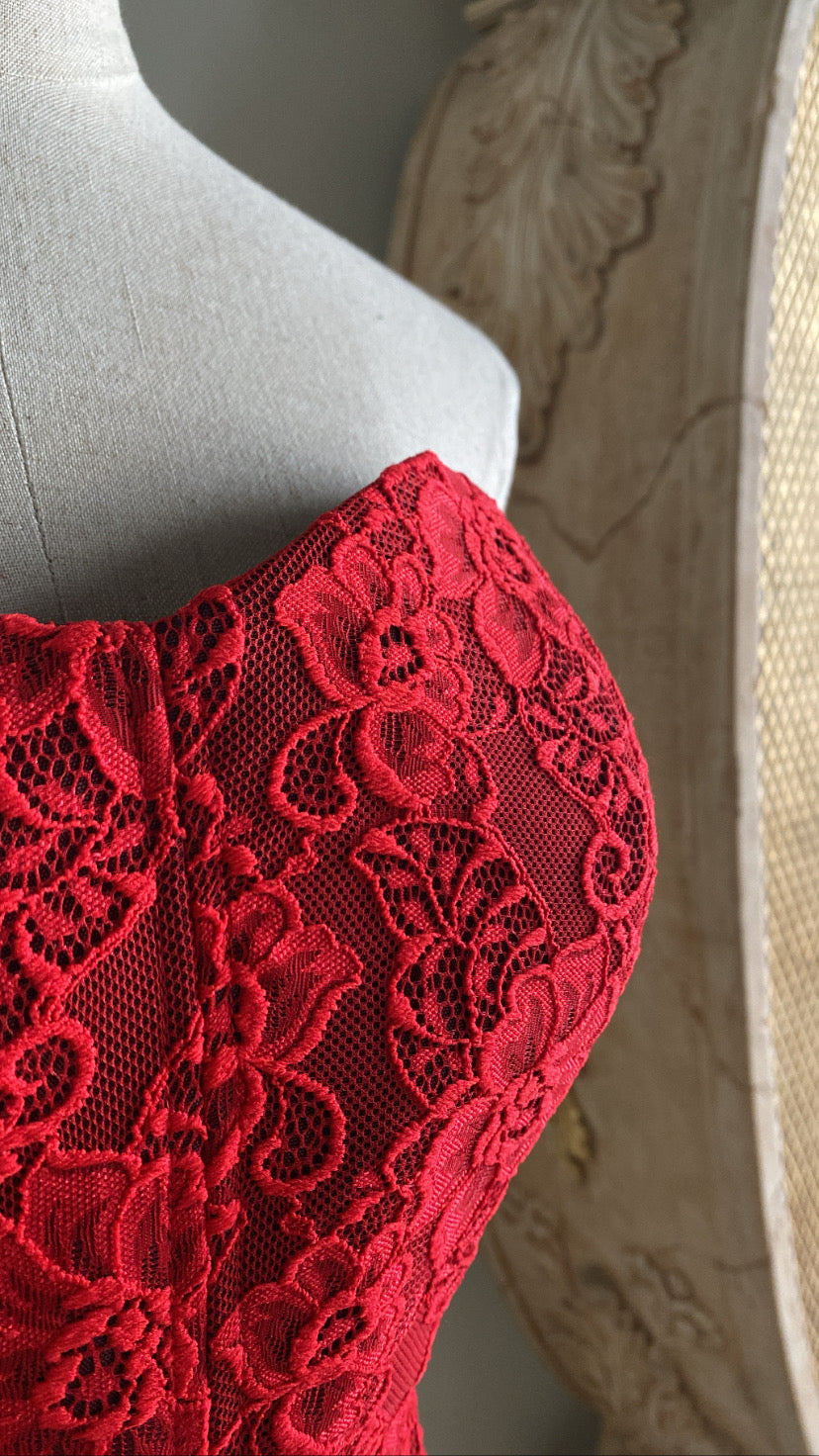 Corpiño encaje rojo